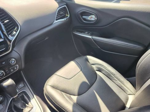 Used 2020 Jeep Cherokee Limited AWD/4WD image 15