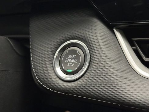 New 2026 Chevrolet Equinox LT w/ Convenience Package II image 12