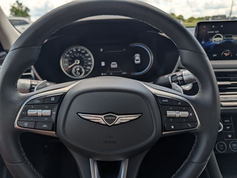 Used 2024 Genesis G70 2.5T AWD/4WD image 28
