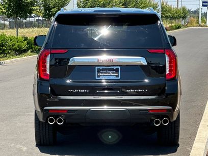 Used 2021 GMC Yukon Denali w/ Denali Premium Package
