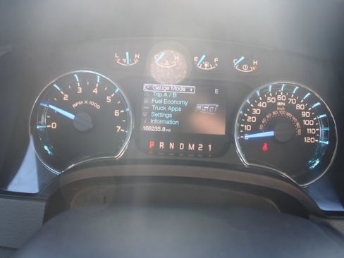 Used 2014 Ford F150 XLT w/ Equipment Group 301A Mid AWD/4WD image 34