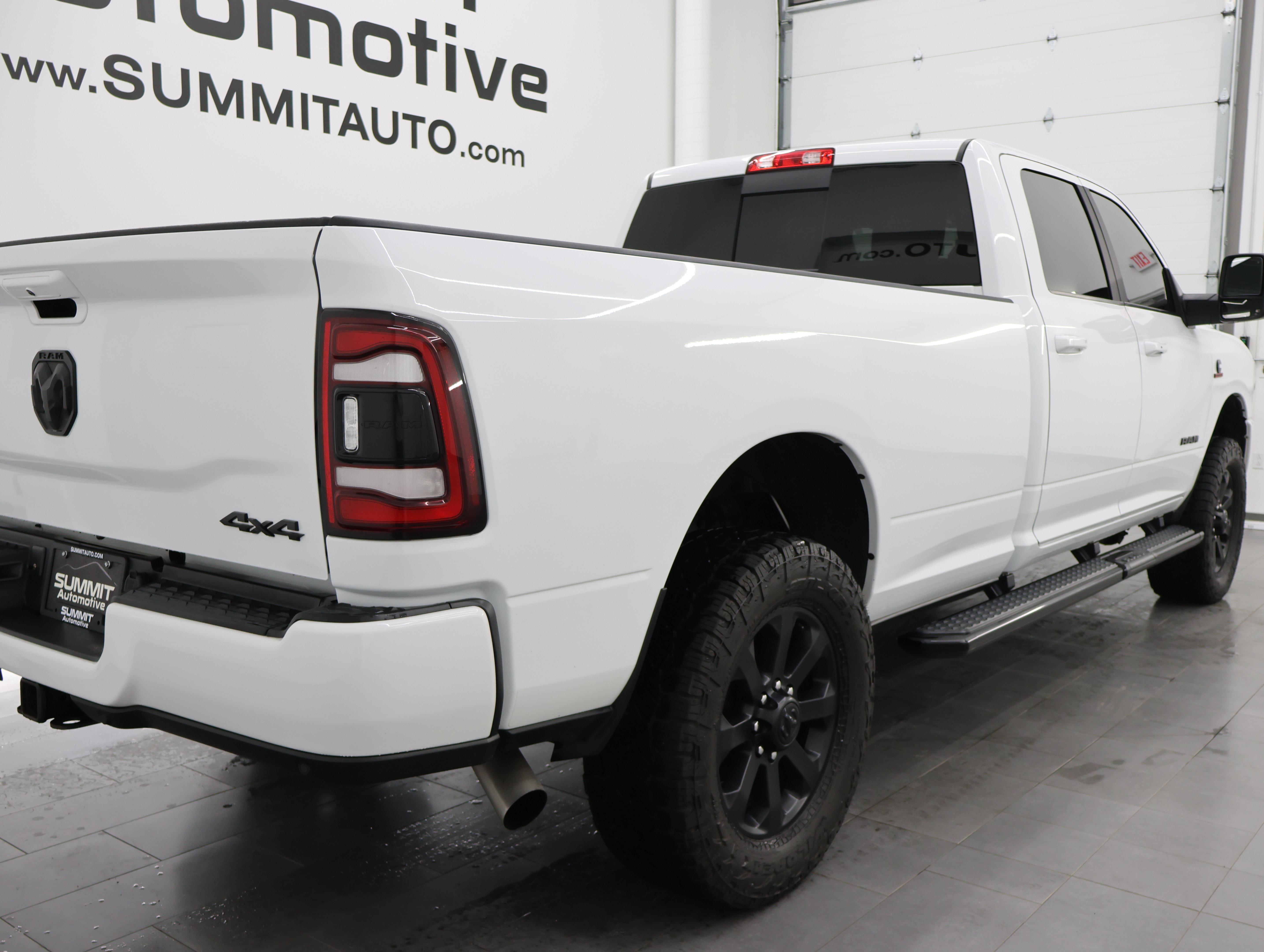 Used 2023 RAM 3500 Laramie w/ Night Edition AWD/4WD image 4
