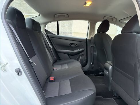 Used 2025 Nissan Sentra SV FWD image 15