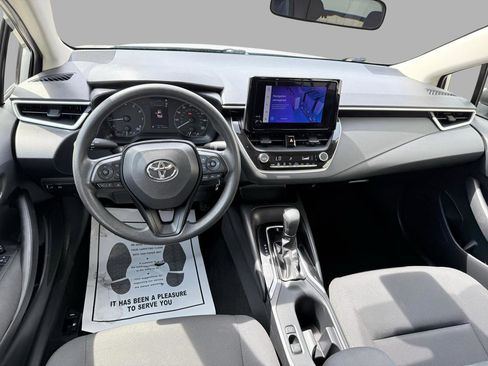 Used 2023 Toyota Corolla LE image 24