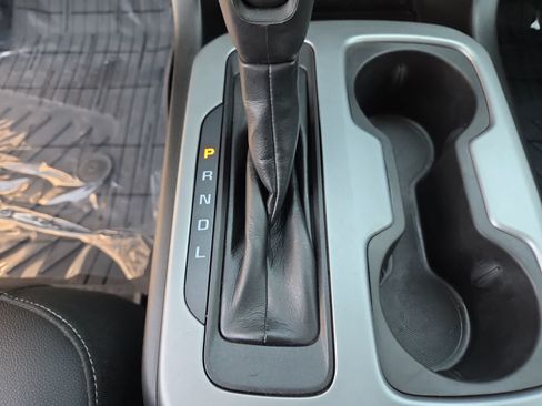 Used 2018 Chevrolet Colorado ZR2 AWD/4WD image 25