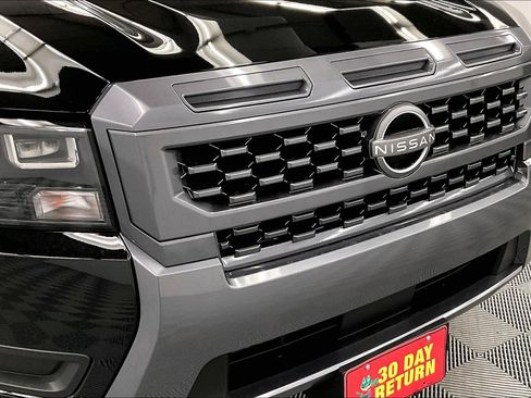 New 2026 Nissan Frontier SV AWD/4WD image 15