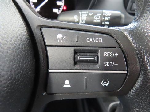 Used 2024 Honda HR-V LX image 21