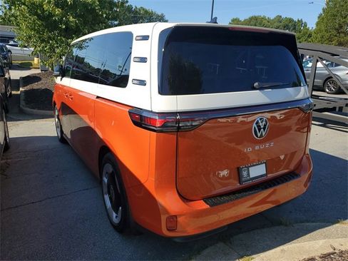 New 2025 Volkswagen ID. Buzz Pro S Plus image 6
