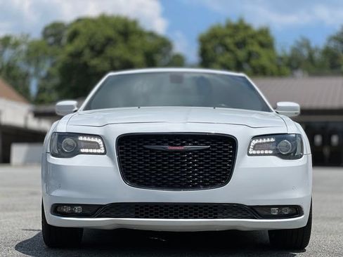 Used 2021 Chrysler 300 S RWD image 2
