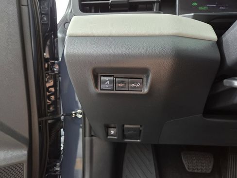 Used 2026 Toyota RAV4 XLE Premium w/ Weather Package FWD image 23