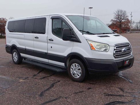 Used 2015 Ford Transit 350 XLT image 32