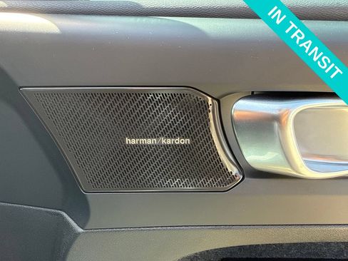 Certified 2024 Volvo XC40 B5 Ultimate w/ Protection Package Premier AWD/4WD image 11