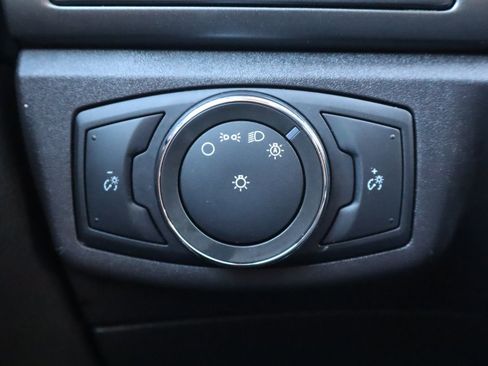 Used 2016 Ford Fusion SE image 27