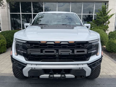 Used 2025 Ford F150 Raptor AWD/4WD image 2