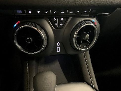 Used 2023 Chevrolet Blazer LT w/ Driver Confidence Package image 15