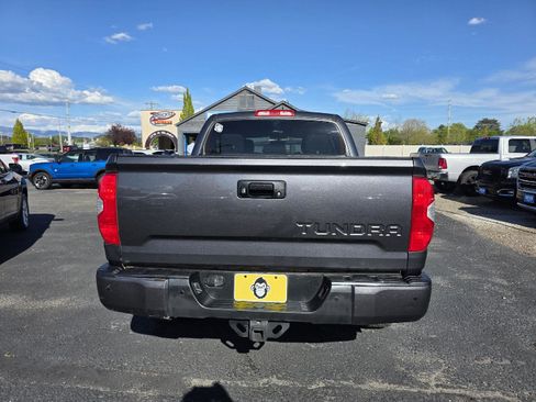 Used 2016 Toyota Tundra SR5 w/ TRD Off Road Package AWD/4WD image 6