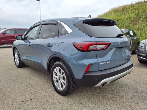 Used 2023 Ford Escape Active AWD/4WD image 5