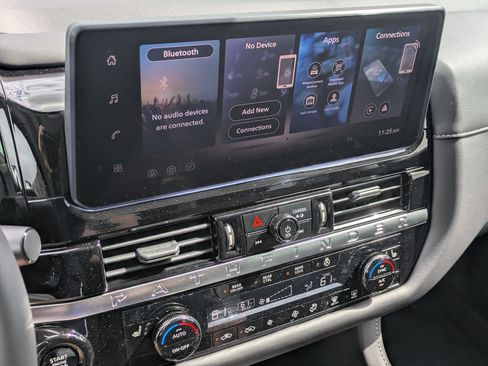 New 2026 Nissan Pathfinder SL FWD image 19