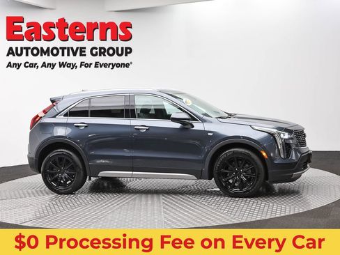 Used 2020 Cadillac XT4 Premium Luxury w/ Sun And Sound Package AWD/4WD image 4
