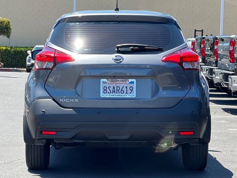 Used 2020 Nissan Kicks S FWD image 6