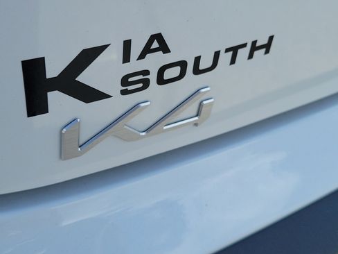 New 2026 Kia K4 LXS image 8