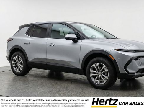 Used 2025 Chevrolet Equinox LT image 1