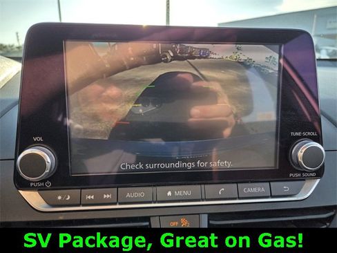 Used 2024 Nissan Altima 2.5 SV image 23