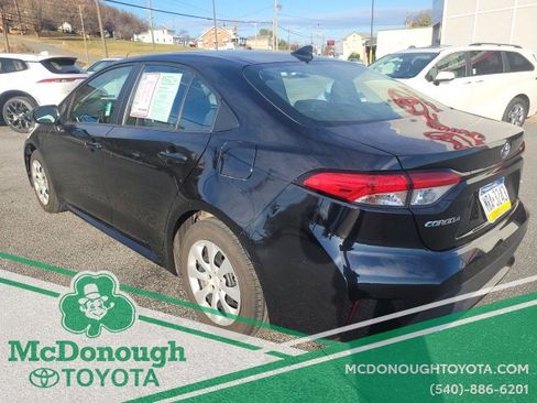 Used 2022 Toyota Corolla LE image 8