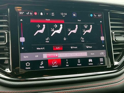 Certified 2025 Dodge Durango GT AWD/4WD image 33