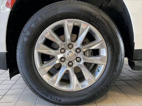 Used 2022 Chevrolet Suburban Premier image 34