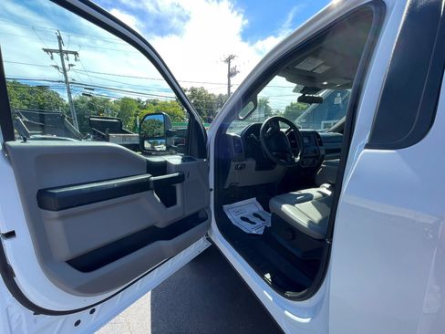 Used 2020 Ford F250 XL w/ Power Equipment Group AWD/4WD image 9