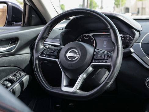 Used 2024 Nissan Altima 2.5 SR FWD image 24
