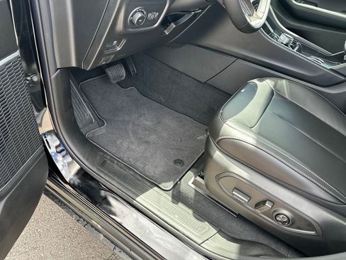New 2026 Jeep Grand Cherokee Limited RWD image 16