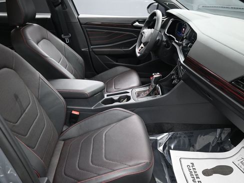 Used 2024 Volkswagen Jetta GLI Autobahn image 36