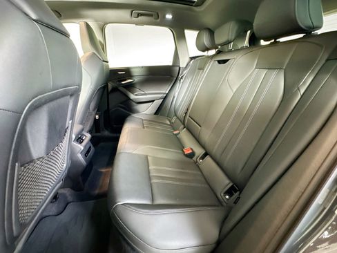 Used 2025 Audi Q6 e-tron Premium Plus image 22