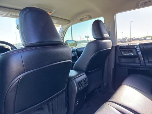 Used 2018 Toyota 4Runner TRD Off-Road Premium w/ Convenience Package image 10