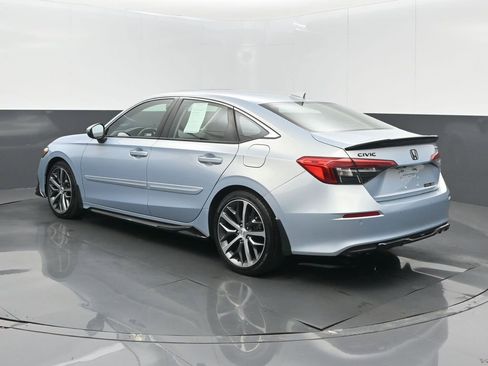 Used 2023 Honda Civic Touring image 6