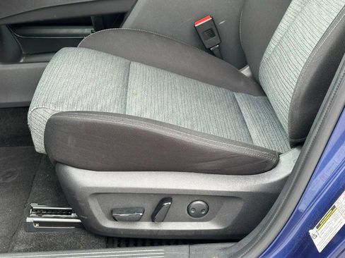 Used 2023 Nissan Rogue SV image 17