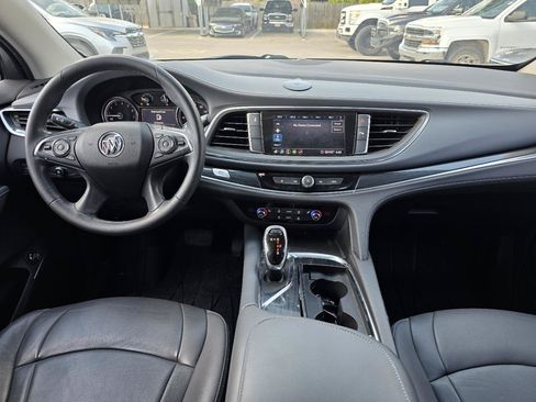 Used 2020 Buick Enclave Essence w/ Sport Touring Edition FWD image 38