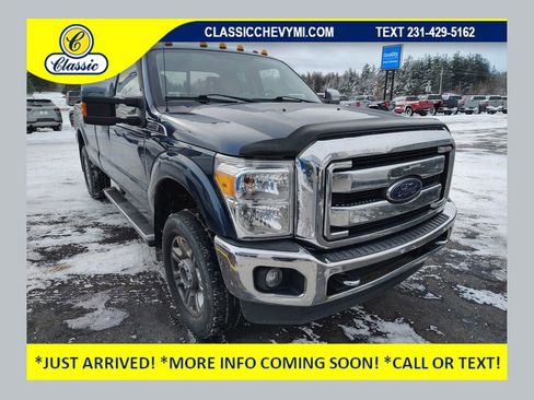 Used 2016 Ford F250 Lariat w/ Chrome Package image 1
