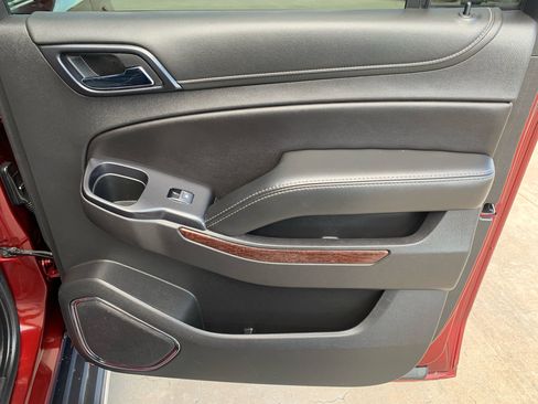 Used 2020 GMC Yukon XL SLT image 16