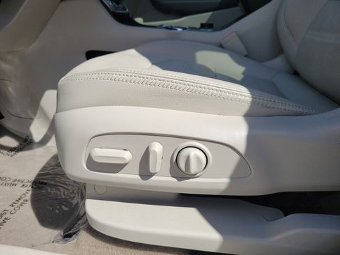 Used 2024 GMC Terrain Denali w/ Denali Premium Package image 18