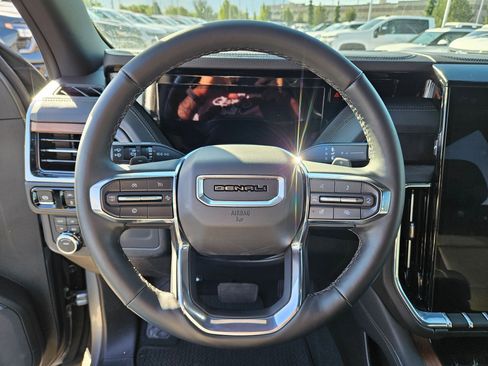 Used 2025 GMC Yukon Denali AWD/4WD image 15
