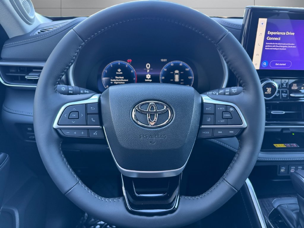 Certified 2026 Toyota Highlander Limited AWD/4WD image 13