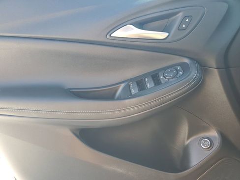Used 2025 Buick Encore GX Preferred FWD image 18