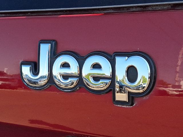 Used 2015 Jeep Cherokee Latitude AWD/4WD image 27