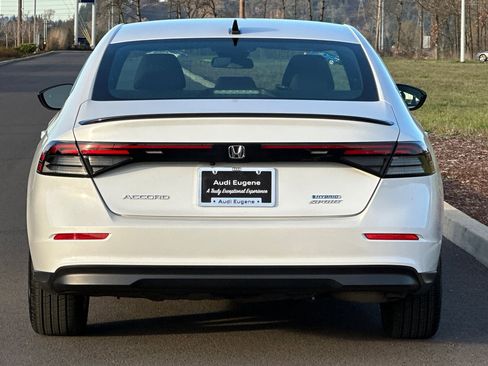 Used 2023 Honda Accord Sport image 4