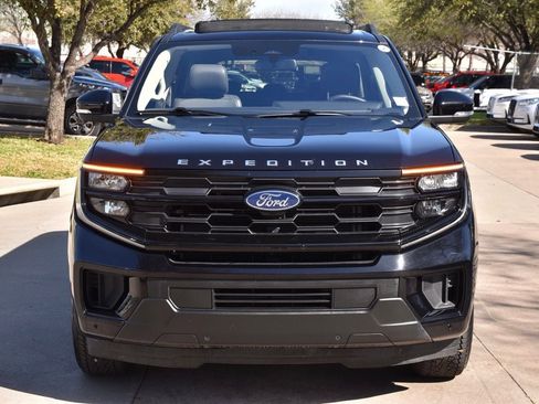 Certified 2025 Ford Expedition Max Active image 3