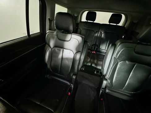 Used 2022 Jeep Grand Cherokee L Limited AWD/4WD image 12