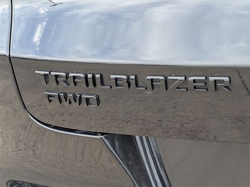Used 2024 Chevrolet TrailBlazer RS image 8